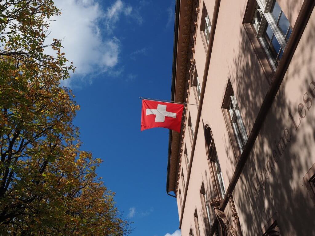 Swiss Bank Julius Baer Goes Crypto