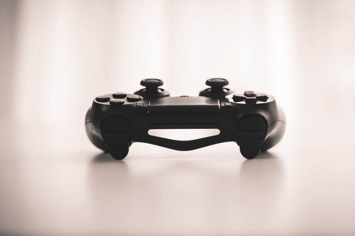 YouTuber Boosts Blockchain Gaming Platform Subscribers