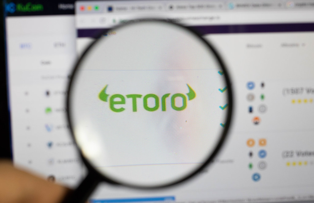 eToro Limit Chat To Club Members